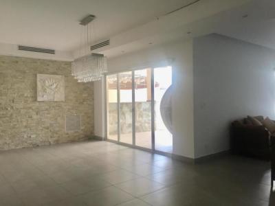 112541 - Costa del este - casas - palmeras del este