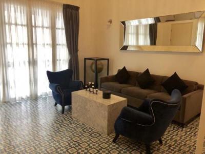 112542 - Casco antiguo - properties