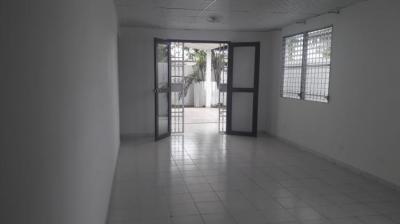 112565 - Chanis - casas