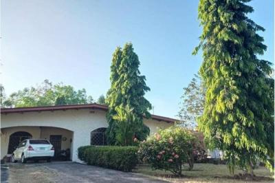 128001 - El roble - casas