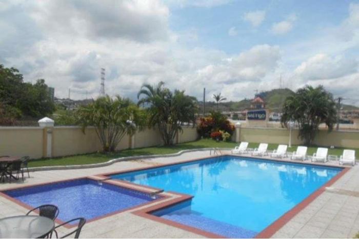 Venta de apartamento en ph mc gregor valley, condado del rey