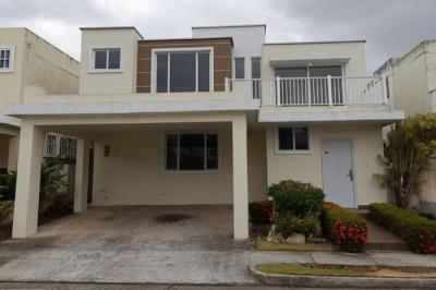 130490 - Rufina alfaro - casas - ph brisas point