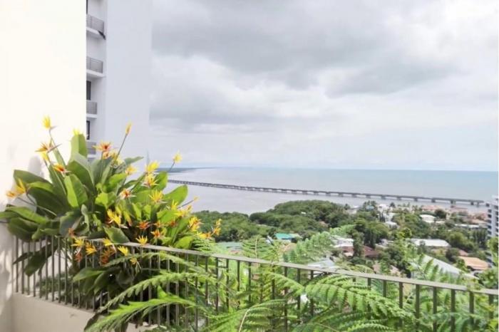 Venta de apartamento en coco del mar, vía cincuentenario