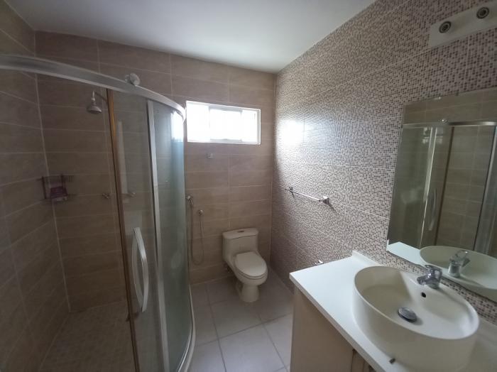Venta de casa reposeída ph victoria, paseo del norte