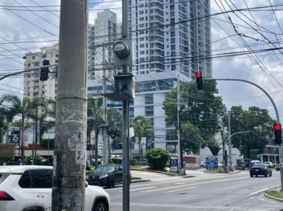 137187 - Via españa - locales