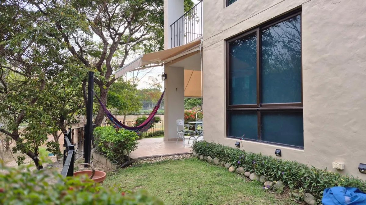 VENTA DE APARTAMENTO DE PLAYA EN ENSENADA