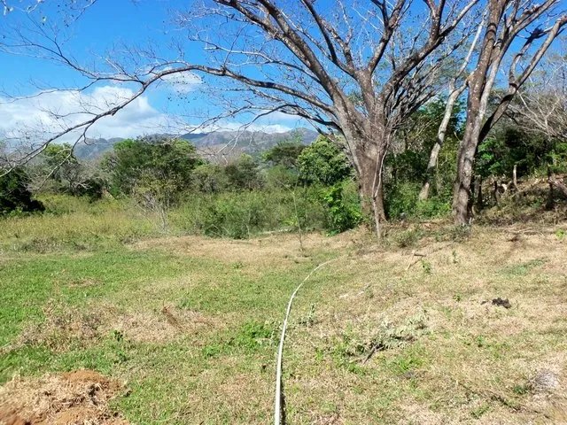 3 hectares riverfront near Santa Fe
