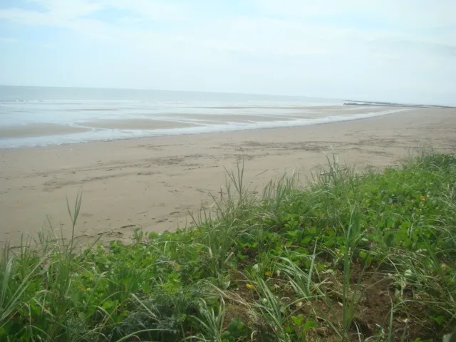 EXCELENTE PROPIEDAD CERCA A LA PLAYA