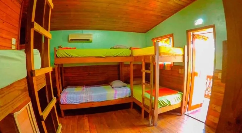 Hostal Calipso - una joya de la arquitectura y rentable!