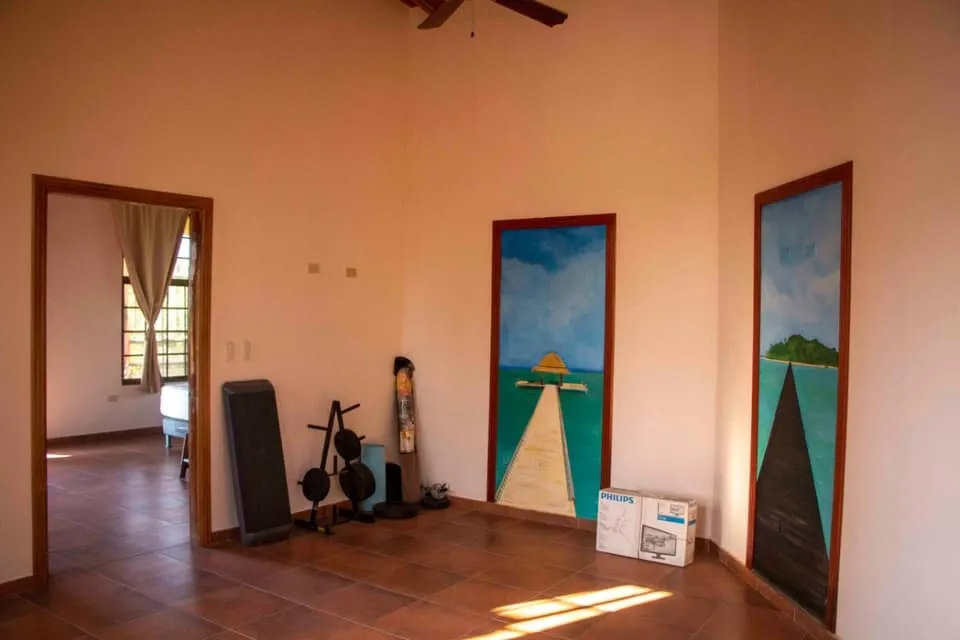 CASA A LA VENTA EN LAGO BAY