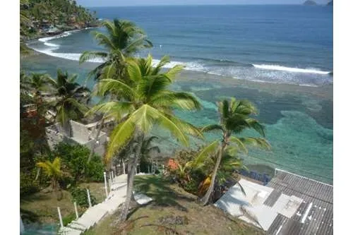 CASA FRENTE AL MAR CARIBE, UBICADA EN LA PROVINCIA DE COLON, ISLA GRAN...
