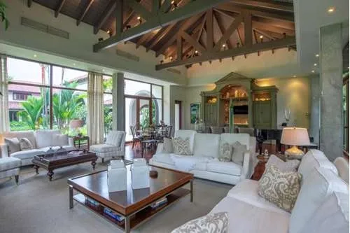 Se Vende Mansion en Los Altos del Golf