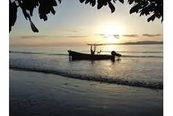SE VENDE ESPECTACULAR PROPIEDAD EN PLAYA EL GATO