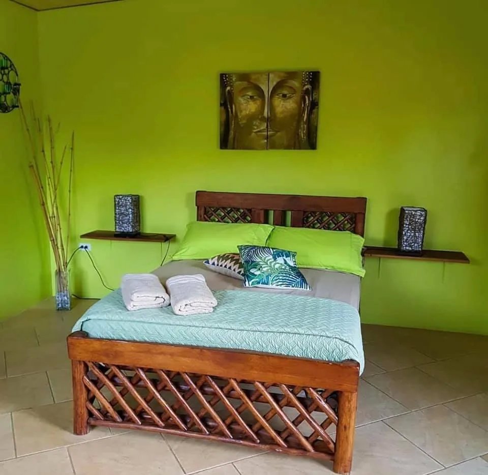 Se vende bed & breakfast ubicado en el valle de anton, el copecito, sa...