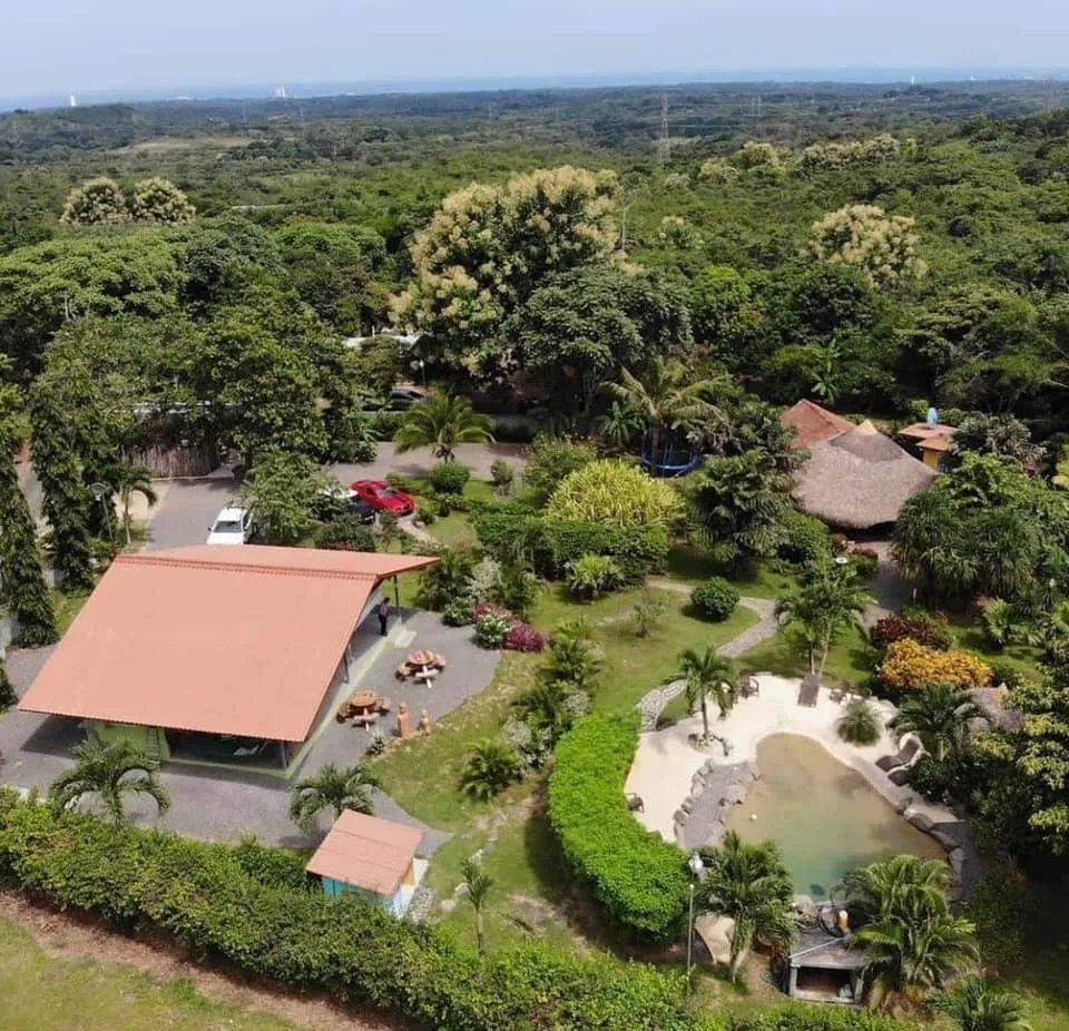 Se vende bed & breakfast ubicado en el valle de anton, el copecito, sa...