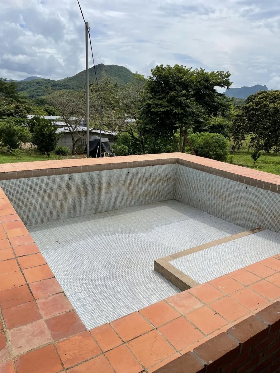 Former beef and Peking duck farm on Rio Grande, Natá, Coclé