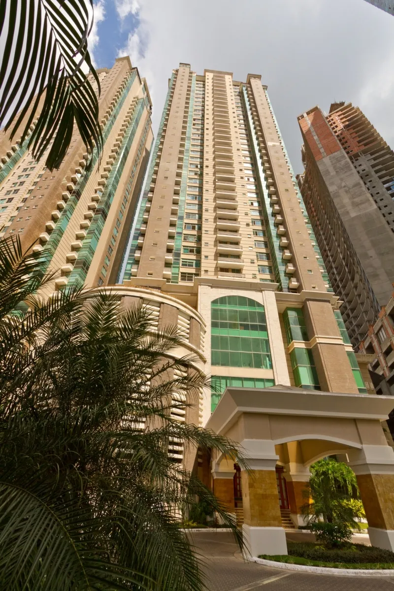 se vende penthouse en punta pacifica ciudad de panama