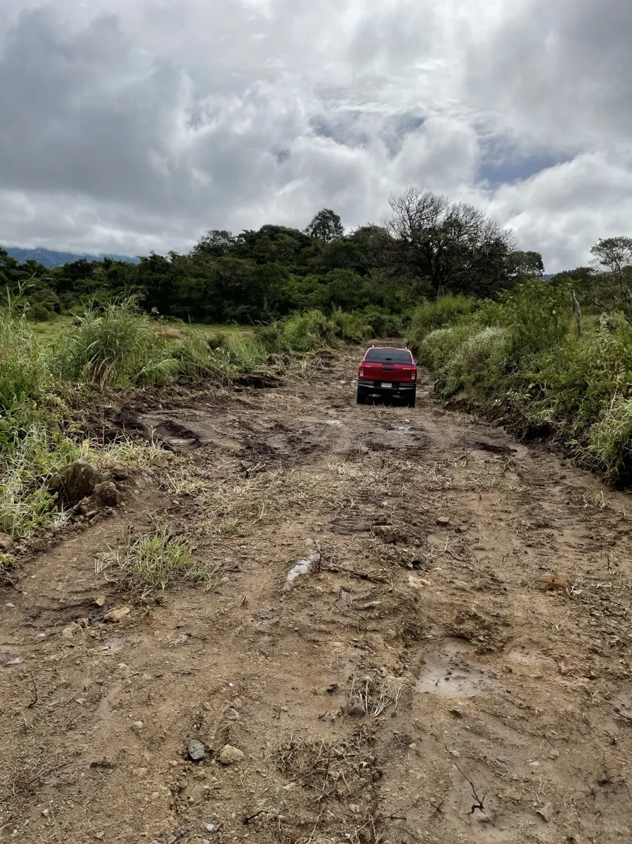 Terreno perfecto para un complejo familiar en el altiplano con vistas ...