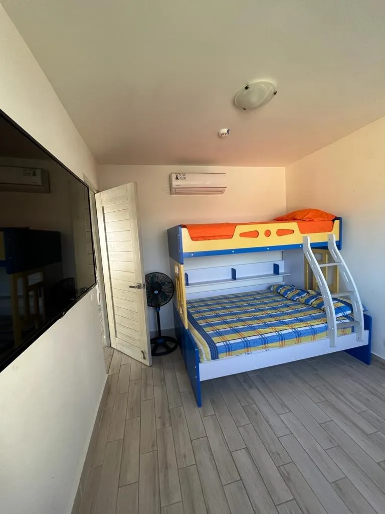 DEPARTAMENTO EN VENTA EN PLAYA CARACOL, CHAME BANKS