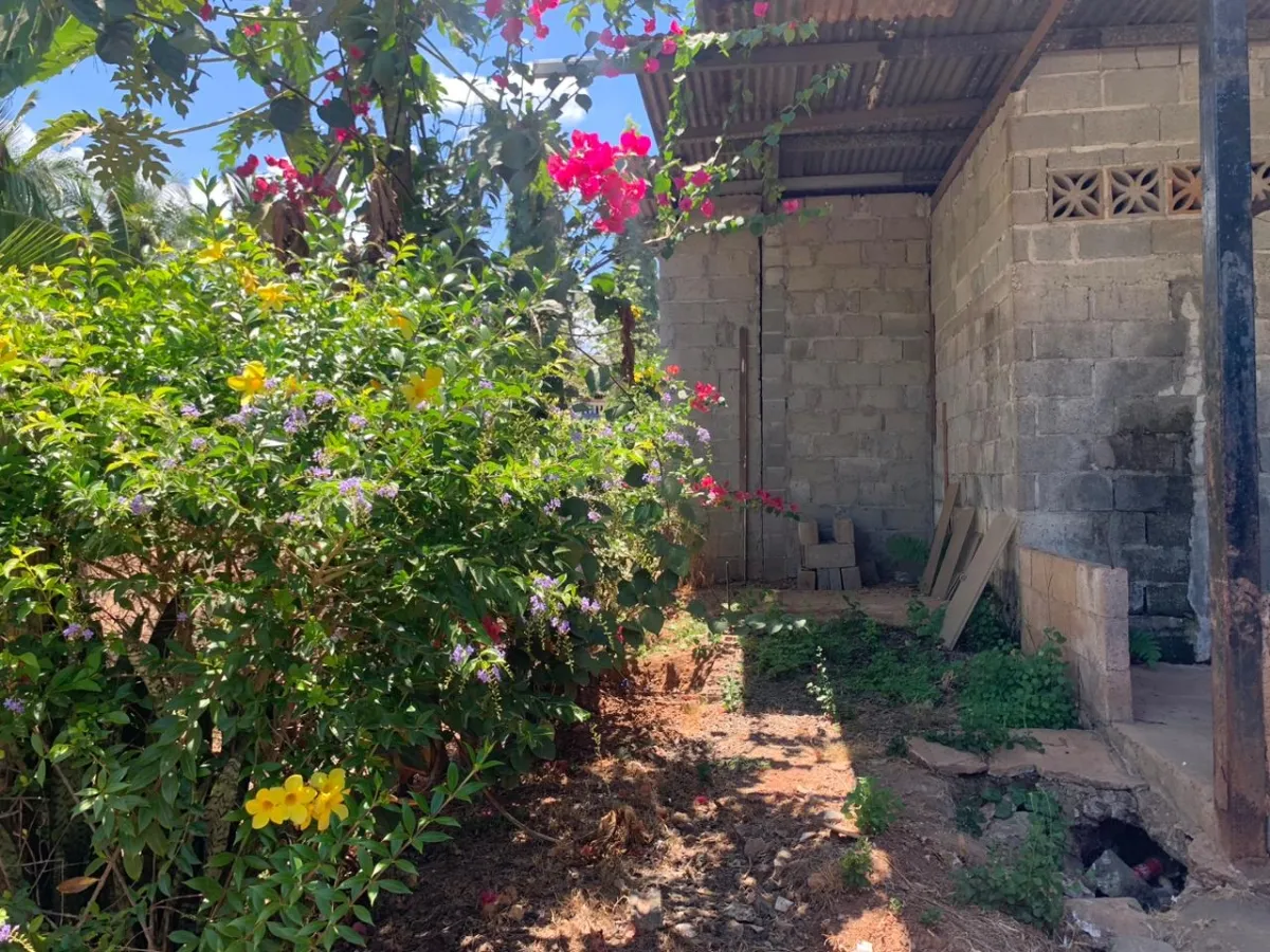 LOCAL COMERCIAL EN VENTA EN LA CALLE PRINCIPAL, HICACO-SANTA CATALINA,...