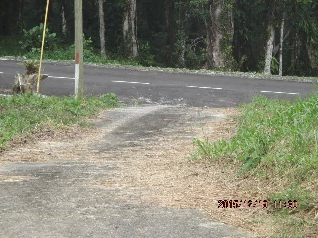 Lote con vista estupenda y espacio plano de construcci