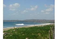 Se vende lote titulado frente a playa en  playa oria, pedasi, panama -...