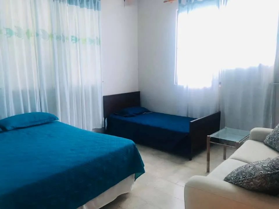 Se alquila casa  de 3 habitaciones en santa clara, rio hato, panama