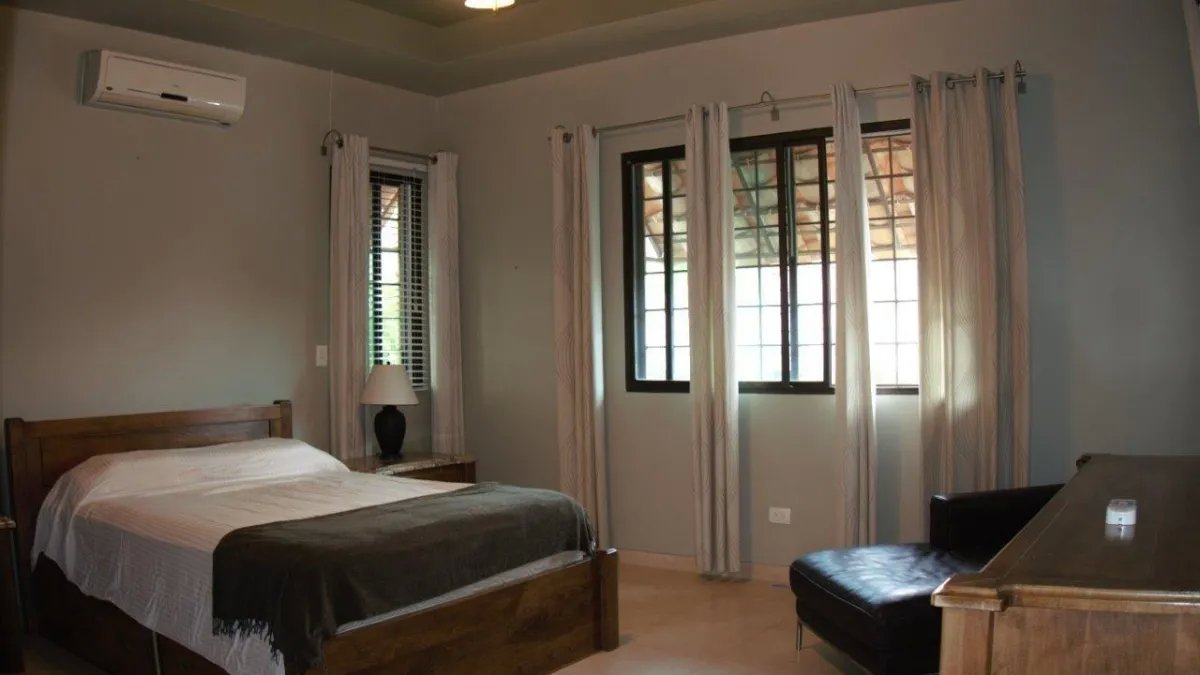 Se alquila casa  de 3 habitaciones en hacienda pacifica, san carlos