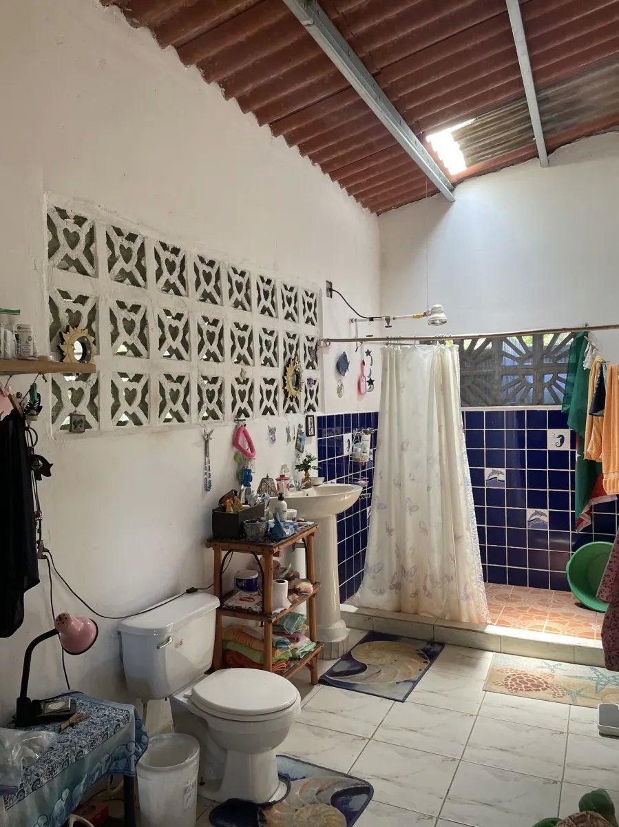 Casa asequible con potencial en gualaca - con opcion de financiamiento!