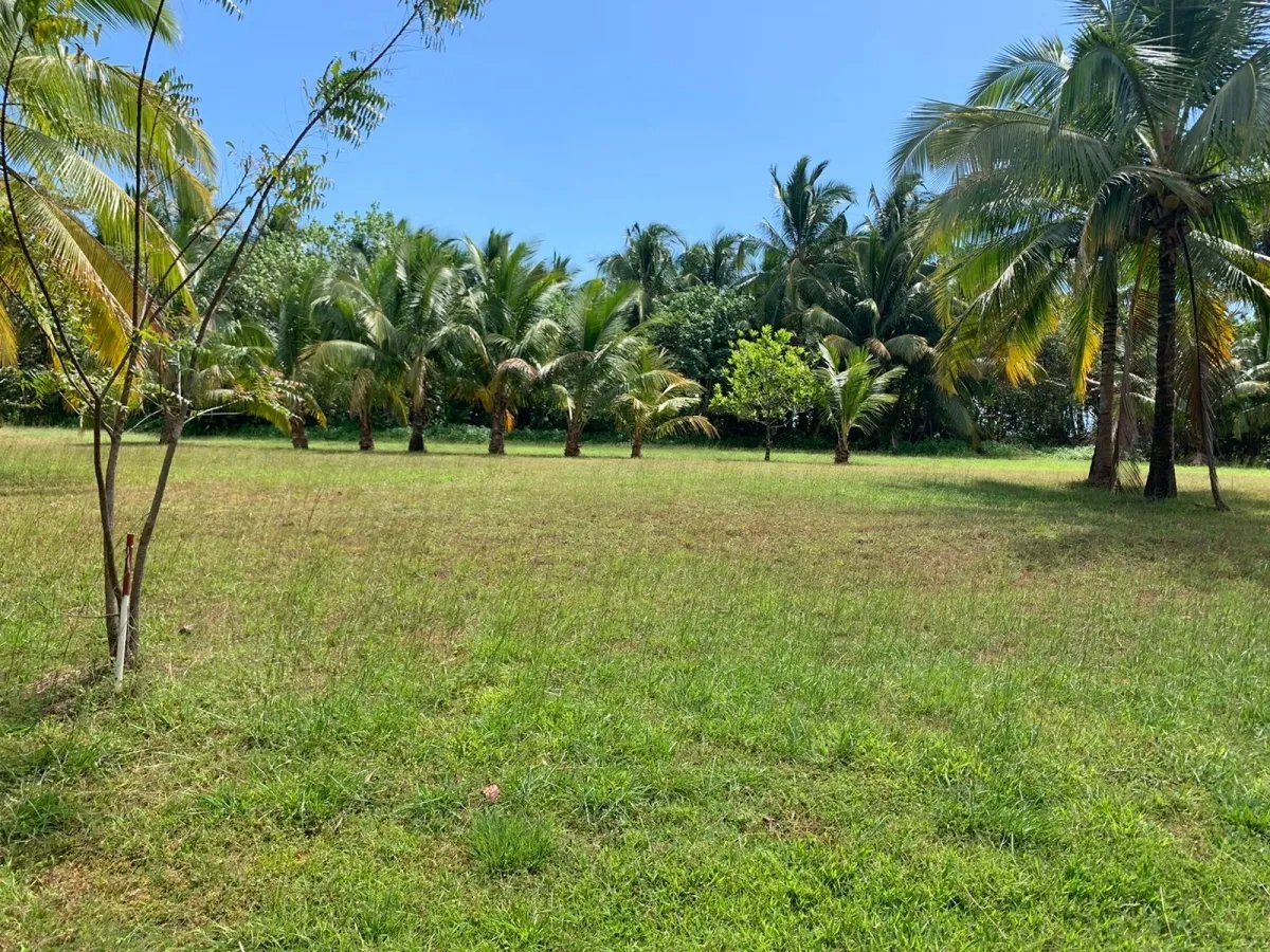 Se vende lote de 2800 metros cuadrados, en lago bay, veraguas; cerca d...