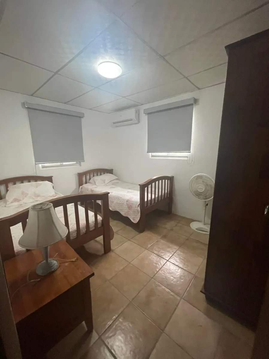 Se alquila casa en coronado