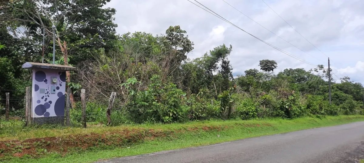 Lote con precio atractivo en un lindo pueblo cerca de la playa