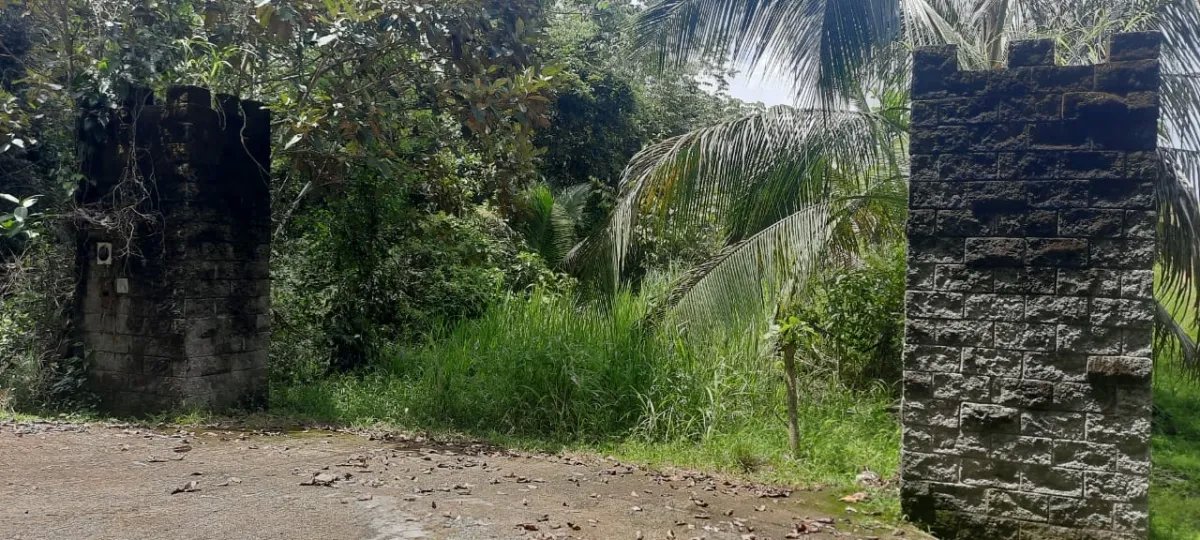 Lote con precio atractivo en un lindo pueblo cerca de la playa