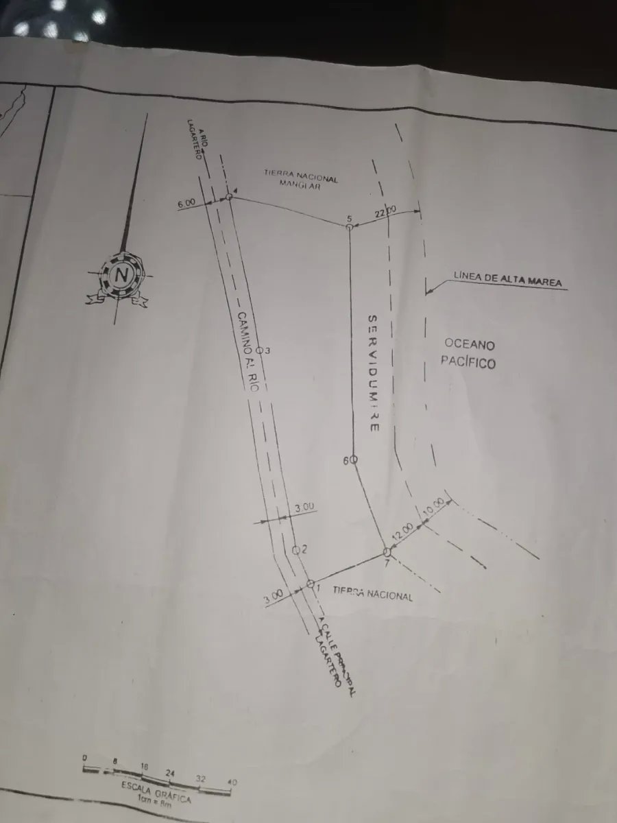 Propiedad en venta frente a la playa de lagartero,  santa catalina, veraguas.