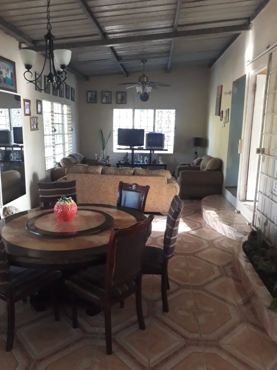 Casa en venta en el centro del municipio de guarumal, veraguas. cerca ...