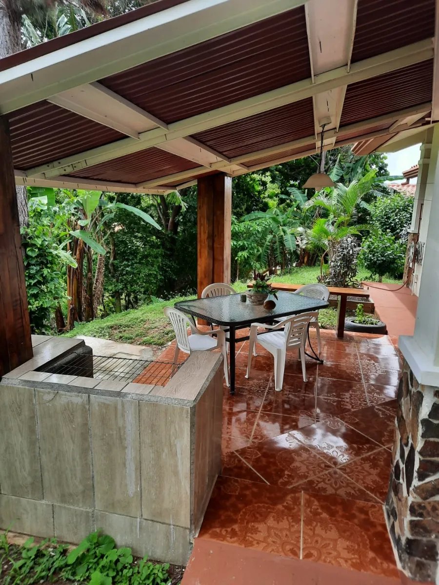 Fácil casa en la montaña segura comunidad cerrada