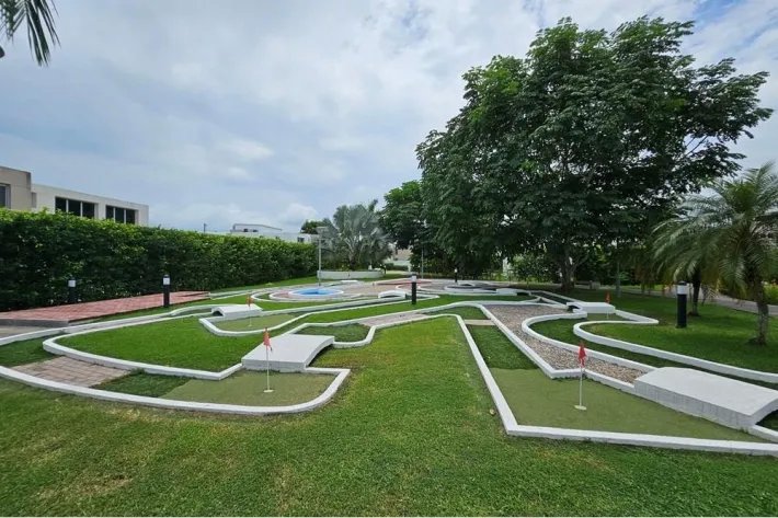 Venta de casa en villa sur, costa sur