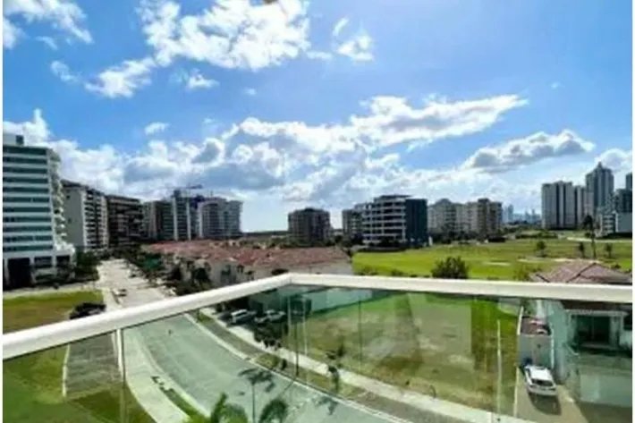 Venta de apartamento en santa maría golf  country club