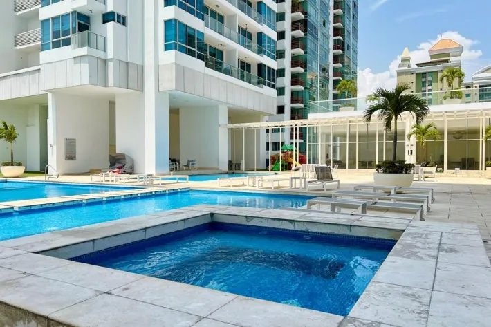 Venta de apartamento en costa del este - ph top towers