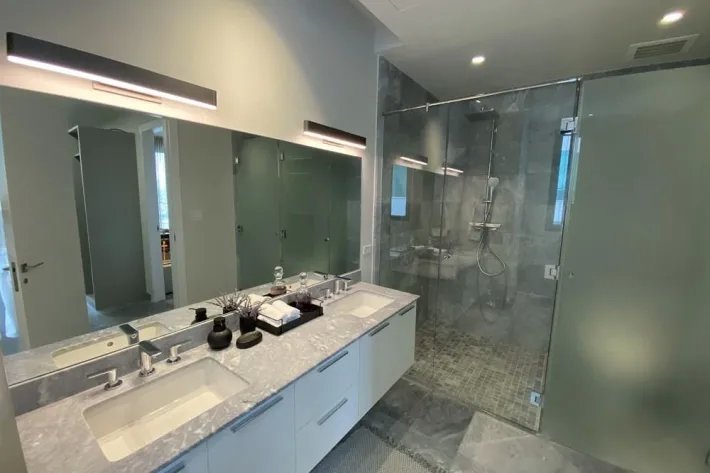 Apartamentos de lujo frente al pacífico, costa del este