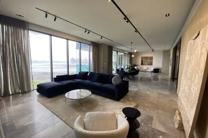 Apartamentos de lujo frente al pacífico, costa del este