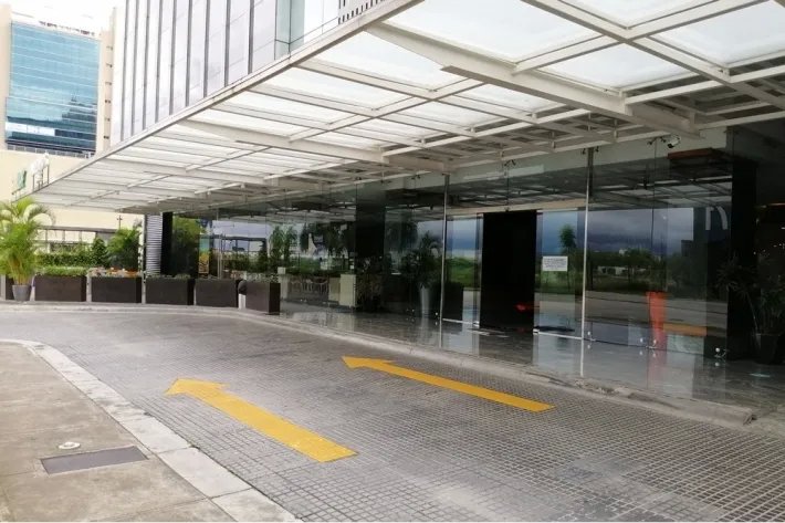 Oficinas en alquiler en santa maría business district