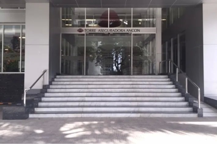Alquiler de oficina vacía en ph torre aseguradora ancón, costa del est...