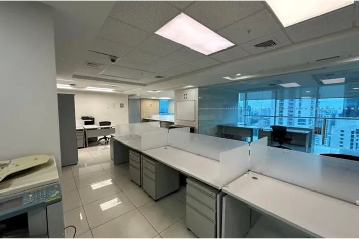 Oficinas en venta en ph hi point, avenida federico boyd, panamá