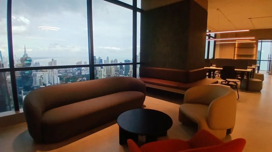 Alquiler de oficina amoblada   calle 50, ciudad de panamá