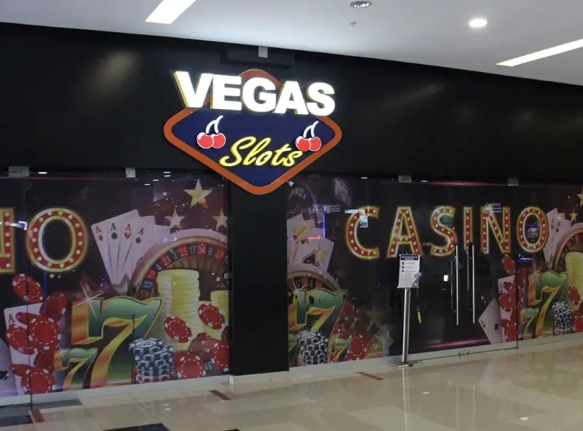 Se vende o alquila local comercial en westland mall
