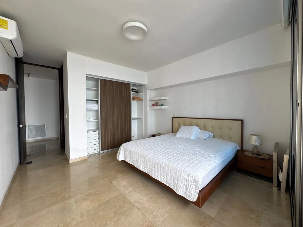 Venta o alquiler de apartamento amoblado en punta pacífica, panamá