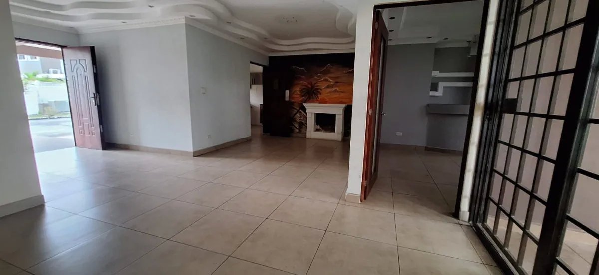 Venta de casa en p.h. olympus, brisas del golf