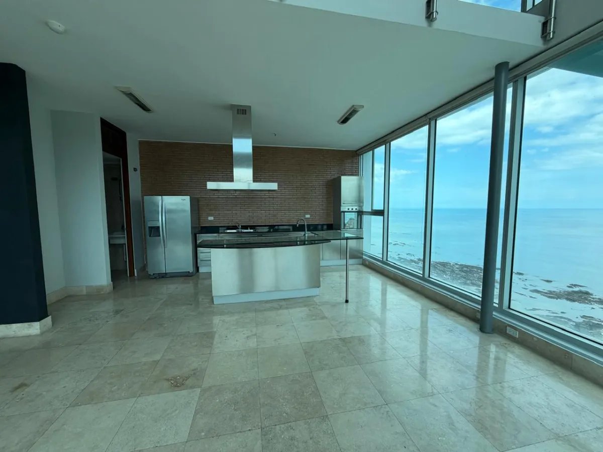Loft en venta en ph loft four 41  punta pacífica