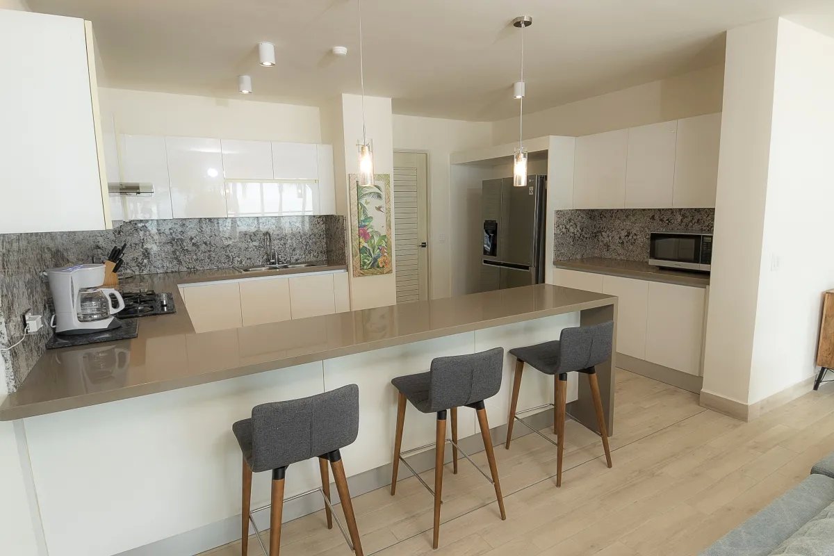 Venta de apartamentos en olas del mar 5, playa caracol, punta chame